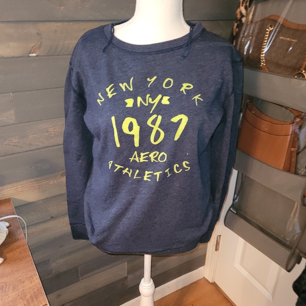 Women's M Sweatshirt